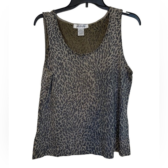 NWOT- Alfani Sleeveless silk blend animal print top. Size XL - Picture 3 of 4